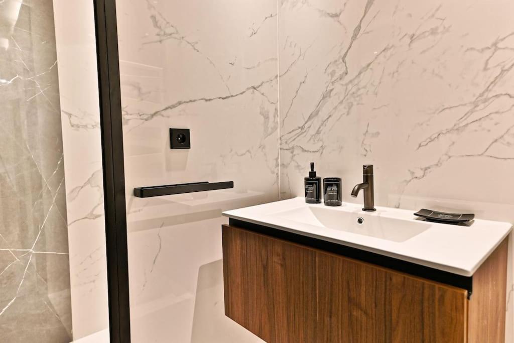 Appartamento Magnifique #miromesnil #monceau #paris *