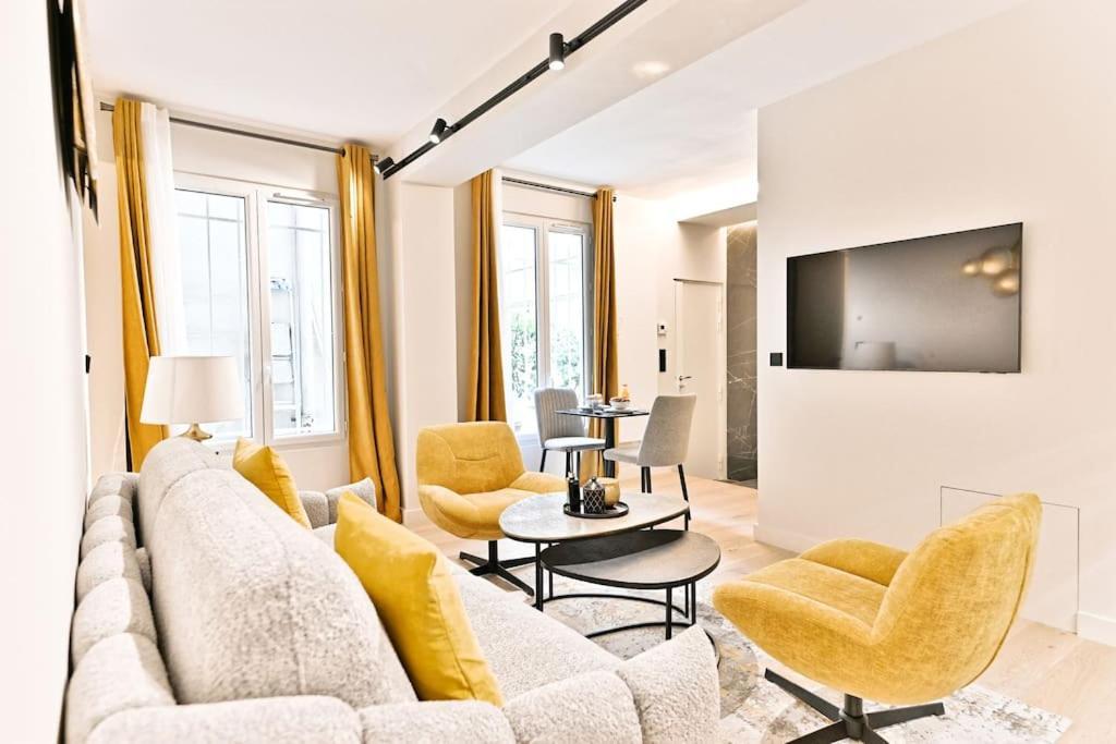 Appartamento Magnifique #miromesnil #monceau #paris Parigi