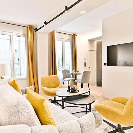 Appartamento Magnifique #miromesnil #monceau #paris Parigi
